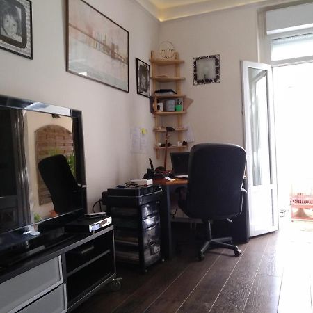 Cosy Rare 2 Bedroom Apartment Around A Private Garden Neuilly-sur-Seine Kültér fotó