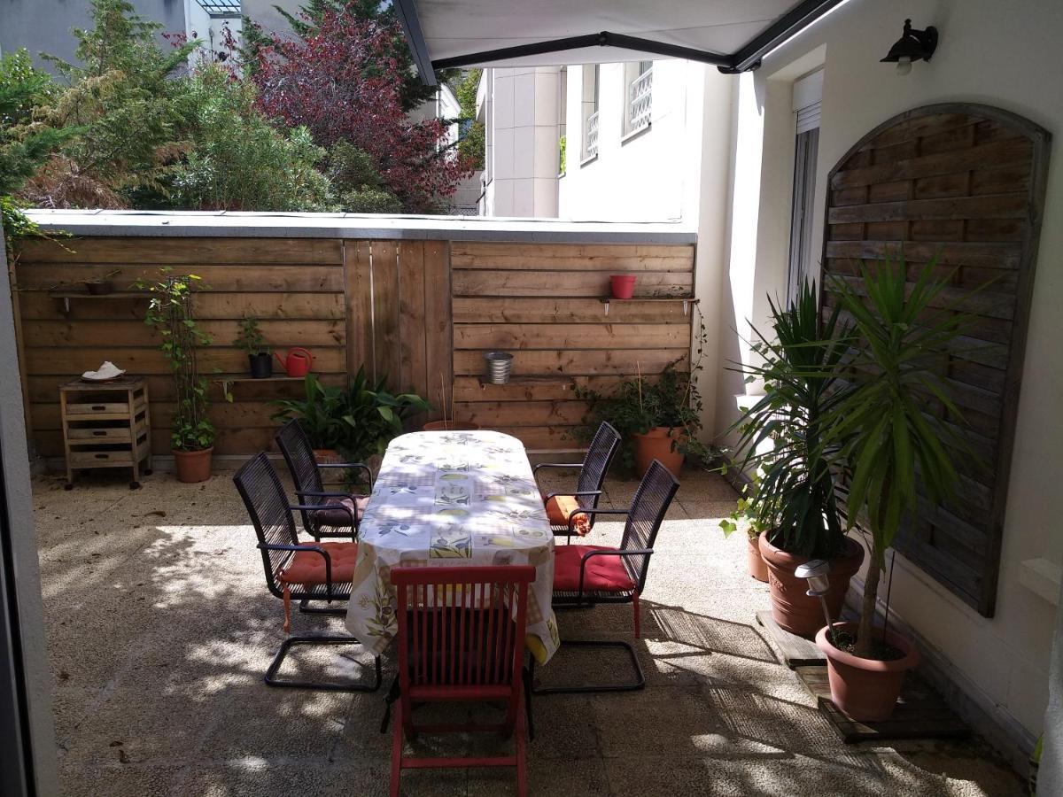 Cosy Rare 2 Bedroom Apartment Around A Private Garden Neuilly-sur-Seine Kültér fotó