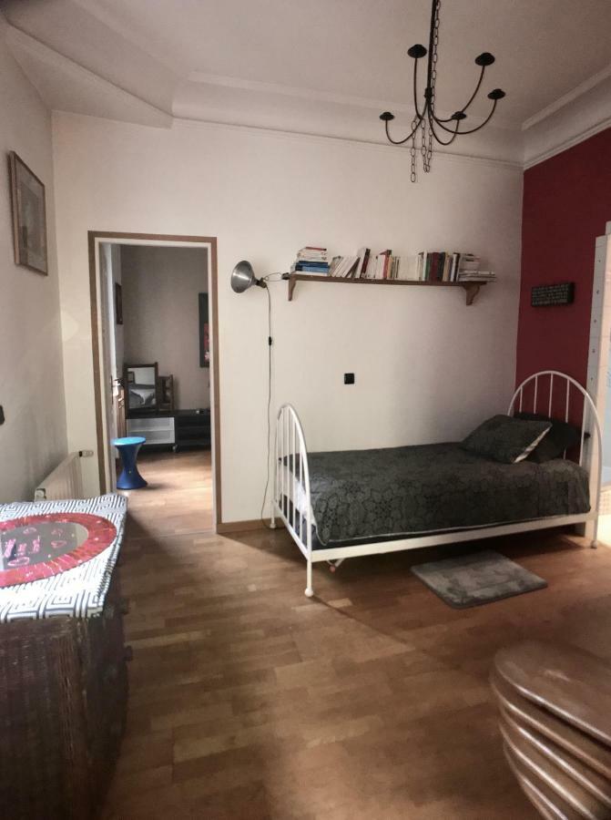 Cosy Rare 2 Bedroom Apartment Around A Private Garden Neuilly-sur-Seine Kültér fotó